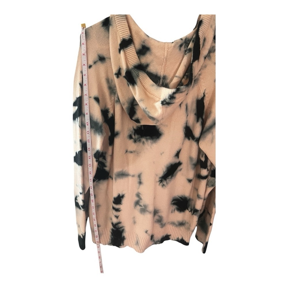 Torrid Tie-Dye Zip-Up Hoodie in Cream and Black - Picture 3 of 6